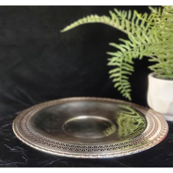 Vintage International Silver Company silver plated tray - Picture 1 of 12